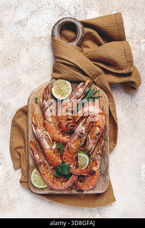 Langoustines fritte, australiano, lime ed erbe aromatiche, spezie, fatte in casa, niente persone Foto Stock