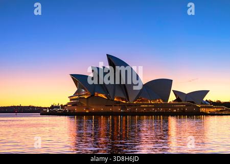 Sydney Opera House, Australia all'alba Foto Stock