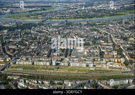 Sviluppo residenziale su Marc-Chagall-Strasse, Maurice-Ravel-Park, Duesseldorf, Renania settentrionale-Vestfalia, Germania, Germania, GERMANIA, Europa, vista aerea Foto Stock