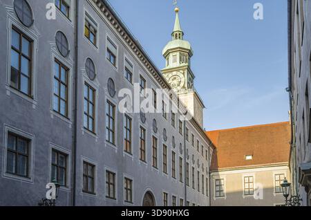 Dettaglio architettonico della Residenz nel centro di Monaco, Germania, ex palazzo reale dei monasteri Wittelsbach di Baviera Foto Stock