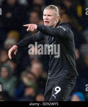 Londra, Regno Unito. 2 dicembre 2025. Fulham V Manchester City - Premier League - Craven Cottage - Londra. Erling Haaland in azione. Crediti immagine: Mark Pain/Alamy Live News Foto Stock