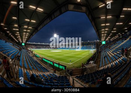 BOCHUM, GERMANIA - 3 DICEMBRE: Vista generale dello stadio prima della gara di DFB Cup del 16 tra VfL Bochum e VfB Stuttgart al Vonovia Ruhrstadion il 3 dicembre 2025 a Bochum, Germania. (Foto di Rene Nijhuis) Foto Stock