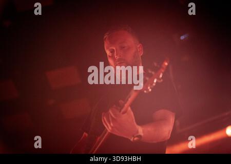 Glasgow, Scozia, Regno Unito. 17 maggio 2025. I Mogwai si esibiscono dal vivo al primo dei due concerti di casa al Barrowland Ballroom di Glasgow, in Scozia. Lo spettacolo faceva parte del tour dei Bad Fire. Foto Stock