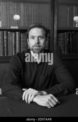 Ritratto di Christopher Bollen 16/11/2025 ©Isabella De Maddalena/opale.Photo Foto Stock