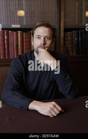 Ritratto di Christopher Bollen 16/11/2025 ©Isabella De Maddalena/opale.Photo Foto Stock