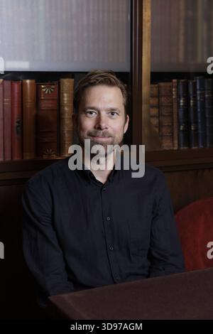 Ritratto di Christopher Bollen 16/11/2025 ©Isabella De Maddalena/opale.Photo Foto Stock