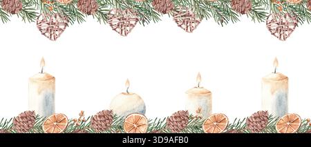 Accogliente motivo a bordo orizzontale per l'acquerello natalizio. Candele con rami di Fir e fette di arancia, giocattoli in vimini. La casa è calda Foto Stock