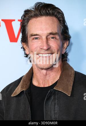 Culver City, Stati Uniti. 4 dicembre 2025. CULVER CITY, LOS ANGELES, CALIFORNIA, USA - 4 DICEMBRE: Il presentatore televisivo americano Jeff Probst arriva alla proiezione speciale di Los Angeles del 'Merv' di Amazon prime Video tenutasi al Culver Theater il 4 dicembre 2025 a Culver City, Los Angeles, California, Stati Uniti. (Foto di Xavier Collin/Image Press Agency) credito: Image Press Agency/Alamy Live News Foto Stock