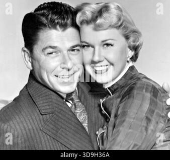 LA SQUADRA VINCITRICE del film Warner Bros. Del 1952 con Doris Day e Ronald Reagan Foto Stock