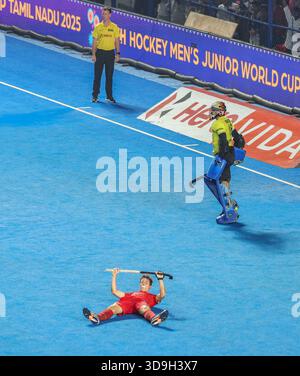 Chennai, India. 5 dicembre 2025. FIH Hockey Coppa del mondo Junior maschile Tamil Nadu 5 dicembre 2025 INDIA vs BELGIO India ha battuto il Belgio 4-3 ai calci dopo un pareggio del 2-2 in tempo di regolazione nella partita di Coppa del mondo Junior FIH al Mayor Radhakrishnan Stadium di Chennai. Crediti: Seshadri SUKUMAR/Alamy Live News Foto Stock