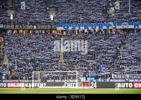 Berlino, Germania. 7 dicembre 2025. Hertha BSC Berlin, Stimmungsbild Olympiastadion Berlin, GER, Hertha BSC vs., 1. FC Magdeburg, 2. Bundesliga, Saison 2025/2026, 15. SPIELTAG, 07.12.2025 (LE NORMATIVE DFL VIETANO QUALSIASI USO DI FOTOGRAFIE COME SEQUENZE DI IMMAGINI E/O QUASI - VIDEO). Foto: Eibner-Pressefoto/ Claudius Rauch credito: dpa/Alamy Live News Foto Stock