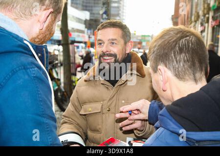 Berlino, Germania. 7 dicembre 2025. Berlino, 07.12.2025 Klaas Heufer-Umlauf beim Promi Charity Grillen bei ketchup 35 a Berlino foto: Matthias Gränzdörfer crediti: Mgfoto/Alamy Live News Foto Stock