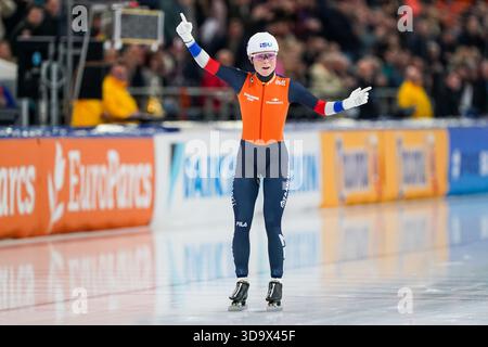Heerenveen, Paesi Bassi. 7 dicembre 2025. HEERENVEEN, PAESI BASSI - 7 DICEMBRE: Marijke Groenewoud dei Paesi Bassi durante la Coppa del mondo ISU Speed Skating 3 al Thialf il 7 dicembre 2025 a Heerenveen, Paesi Bassi (foto di Andre Weening/Orange Pictures) crediti: Orange Pics BV/Alamy Live News Foto Stock
