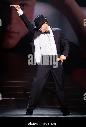 Olly Murs Live alla O2 Arena di Londra, Regno Unito, il 17 maggio 2025 Foto Stock