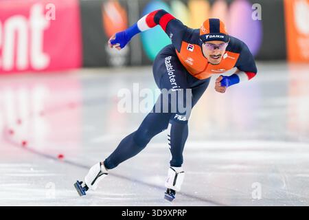 Heerenveen, Paesi Bassi. 7 dicembre 2025. HEERENVEEN, PAESI BASSI - 7 DICEMBRE: Sebas Diniz dei Paesi Bassi durante la Coppa del mondo ISU Speed Skating 3 al Thialf il 7 dicembre 2025 a Heerenveen, Paesi Bassi (foto di Andre Weening/Orange Pictures) crediti: Orange Pics BV/Alamy Live News Foto Stock