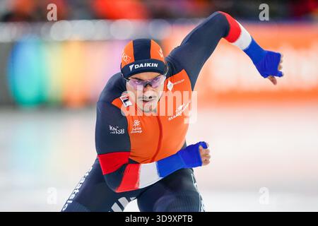Heerenveen, Paesi Bassi. 7 dicembre 2025. HEERENVEEN, PAESI BASSI - 7 DICEMBRE: Sebas Diniz dei Paesi Bassi durante la Coppa del mondo ISU Speed Skating 3 al Thialf il 7 dicembre 2025 a Heerenveen, Paesi Bassi (foto di Andre Weening/Orange Pictures) crediti: Orange Pics BV/Alamy Live News Foto Stock