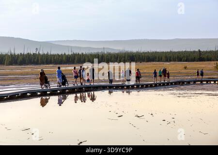 Grand Prismatic Spring, il Parco Nazionale di Yellowstone, Wyoming USA Foto Stock