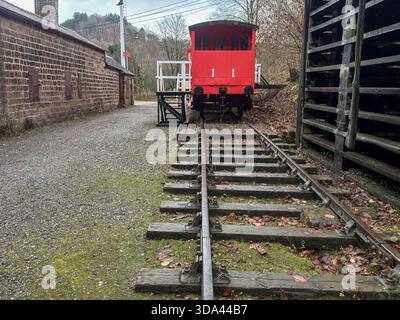 Auto d'epoca High Peak Junction e meccanismo originale di binari/avvolgimenti vicino all'Aquaduct Cottage e alla Leawood Pump House..Derrbyshire.Inghilterra.Regno Unito Foto Stock