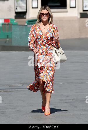 15 giugno 2020 - Londra, Inghilterra, Regno Unito - Ashley Roberts lascia la Global radio questa mattina Foto Stock