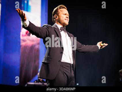 Olly Murs si esibisce dal vivo alla O2 Arena di Londra, Regno Unito, il 17 maggio 2025 Foto Stock