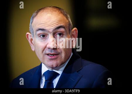 Nikol Pashinyan, primo ministro della Repubblica d'Armenia. Berlino, 9 dicembre 2025. Foto Stock