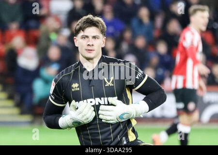 Sheffield, Regno Unito. 9 dicembre 2025. Portiere Michael Cooper (1 Sheffield United) durante il match per il titolo EFL Sky Bet tra Sheffield United e Norwich City a Bramall Lane a Sheffield, Inghilterra, il 9 dicembre 2025. Credito: SPP Sport Press Photo. /Alamy Live News Foto Stock