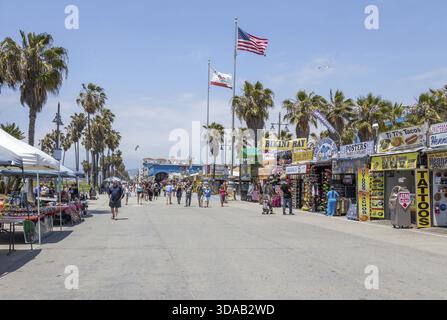 VENEZIA, STATI UNITI - 21 MAGGIO 2015: Passeggiata fronte oceano a Venice Beach, California. Venice Beach è una delle spiagge più popolari di LA County Foto Stock