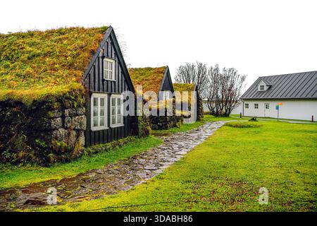 Skogar Turf Farm, Skogaar, Islanda - 11 ottobre 2025 Foto Stock