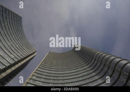 Grattacielo UniCredit tratto da Piazza Gae Aulenti a Milano, Italia, Milano, Italia Foto Stock