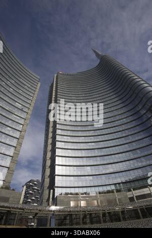 Grattacielo UniCredit tratto da Piazza Gae Aulenti a Milano, Italia, Milano, Italia Foto Stock