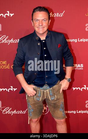 Stefan Mross bei der 31. JosÃ Carreras Gala 2025 a der Media City Lipsia. Lipsia, 10.12.2025 *** Stefan Mross al 31 JosÃ Carreras Gala 2025 nella Media City Lipsia, 10 12 2025 foto:xAgenturxWehnertx/xGränzdörferx/xFuturexImagex carreras 5233 Foto Stock