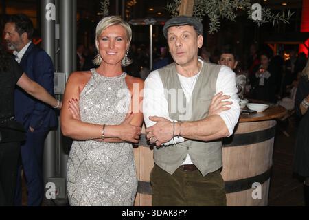 Kamilla Senjo und Hendrik Duryn bei der 31. José Carreras Gala a Lipsia foto: Matthias Gränzdörfer crediti: Mgfoto/Alamy Live News Foto Stock