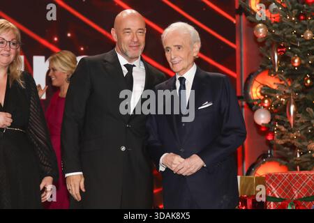 Der Graf von Unheilig und Jose Carreras bei der 31. José Carreras Gala a Lipsia foto: Matthias Gränzdörfer crediti: Mgfoto/Alamy Live News Foto Stock