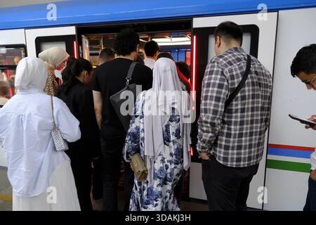 Il sistema di trasporto rapido della metropolitana di Tashkent, Tashkent, Uzbekistan Foto Stock