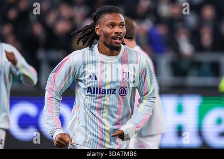 Il Khephren Thuram della Juventus FC guarda durante la fase di UEFA Champions League 2025/26 - partita 6 tra Juventus FC e Pafos FC all'Allianz Stadium Foto Stock