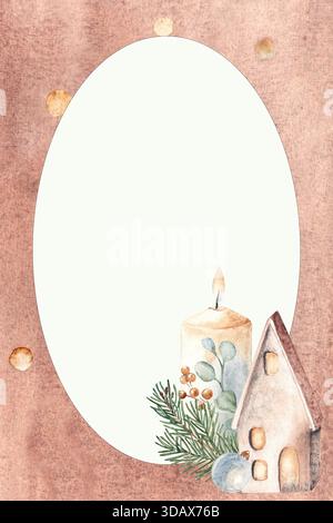 Illustrazione natalizia ad acquerello con candela, accogliente casa in ceramica, lanterna e ramo di abete. Calda cornice per le vacanze invernali con spazio per le copie per biglietti d'auguri Foto Stock