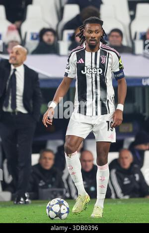 Khephren Thuram della Juventus visto in azione durante la partita di UEFA Champions League 2025/2026 tra Juventus e Pafos all'Allianz Stadium. Punteggio finale; Juventus 2:0 Pafos. Foto Stock