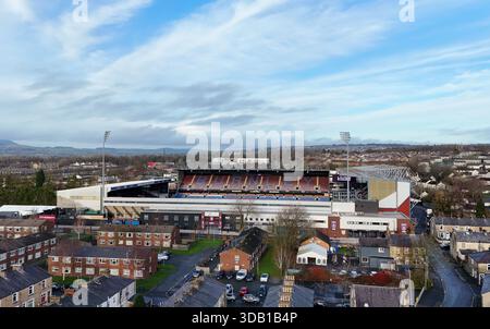 Vista aerea di Turf Moor, casa di Burnley. Data foto: Sabato 13 dicembre 2025. Foto Stock