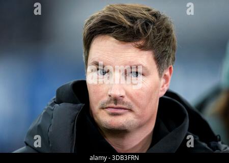 Merlin Polzin [allenatore], Cheftrainer, HSV Hamburg], Einzelbild, Einzelfoto, Aktion, Action, Porträt, Ritratto, 13.12.2025, Sinsheim (Deutschland), Fussball, Bundesliga, TSG 1899 Hoffenheim - HSV Hamburg, LE NORMATIVE DFB/DFL VIETANO QUALSIASI USO DI FOTOGRAFIE COME SEQUENZE DI IMMAGINI E/O QUASI-VIDEO. Foto Stock