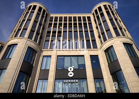 Vista esterna del centro commerciale Das Gerber, Logo, Stoccarda, Baden-Wuerttemberg, Germania Foto Stock