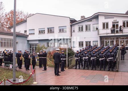 Torino, Italia. 17 dicembre 2025. Inaugurazione della stazione dei vigili urbani a Mirafiori. Torino, Italia - 17 dicembre 2025 - Cronaca - (foto Andrea Alfano/LaPresse) inaugurazione della stazione di polizia stradale di Mirafiori. Torino, Italia - 17 dicembre 2025 - News - (foto Andrea Alfano/LaPresse) crediti: LaPresse/Alamy Live News Foto Stock