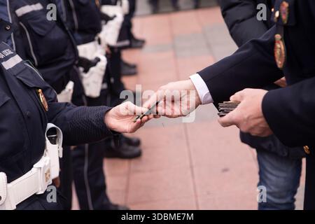 Torino, Italia. 17 dicembre 2025. Inaugurazione della stazione dei vigili urbani a Mirafiori. Torino, Italia - 17 dicembre 2025 - Cronaca - (foto Andrea Alfano/LaPresse) inaugurazione della stazione di polizia stradale di Mirafiori. Torino, Italia - 17 dicembre 2025 - News - (foto Andrea Alfano/LaPresse) crediti: LaPresse/Alamy Live News Foto Stock