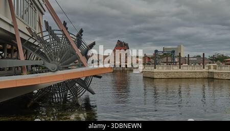 Orlando, Florida, USA-9 dicembre 2025: Disney Springs al Walt Disney World Resort. Foto pomeridiana che mostra il Rainforest Cafe Foto Stock
