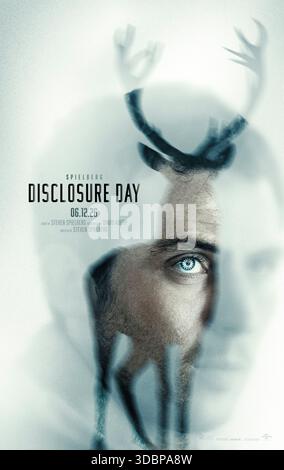 Disclosure Day (2026) diretto da Steven Spielberg e interpretato da Emily Blunt, Josh o'Connor e Colin Firth. Un presentatore televisivo del meteo diventa il centro di una stima globale quando eventi inspiegabili in onda suggeriscono che l'umanità non è sola e si avvia un piano per rivelare la verità al mondo intero. SOLO PER L'USO EDITORIALE del poster STATUNITENSE. Crediti: BFA / Universal Pictures Foto Stock