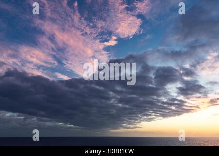 Tramonto, vista dalla nave da crociera sull'Oceano Atlantico, Florida, Stati Uniti, Nord America Foto Stock