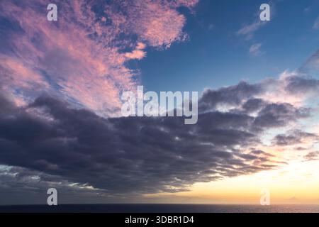 Tramonto, vista dalla nave da crociera sull'Oceano Atlantico, Florida, Stati Uniti, Nord America Foto Stock