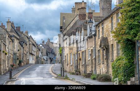 Scena Street a Hailes Street, Winchcombe, Gloucestershire, Inghilterra, Regno Unito Foto Stock