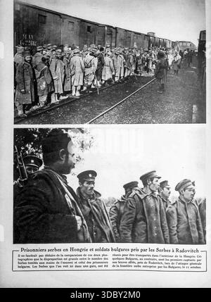 Descrizione pagina da le Miroir, 14 novembre 1915, che mostra scene contrastanti di prigionieri di guerra nei Balcani durante la prima guerra mondiale. La foto in alto mostra un grande gruppo di soldati serbi catturati dalle forze austro-ungariche, in attesa di essere trasportati in una stazione ferroviaria per i campi di internamento in Ungheria. L'immagine in basso raffigura un piccolo gruppo di soldati bulgari catturati dagli alleati serbi vicino a Radovitch (Radoviš) in seguito all'attacco generale al confine serbo l'11 ottobre. Foto Stock