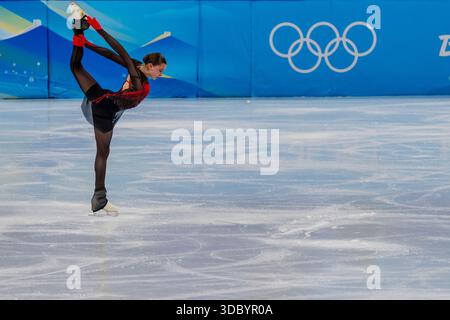 Kamila VALIEVA (ROC) gareggia al Capital Indoor Stadium durante le Olimpiadi invernali di Pechino 2022 a Pechino, Hebei, in Cina Foto Stock