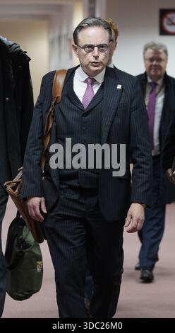 Bruxelles, Belgio. 19 dicembre 2025. Il primo ministro belga Bart De Wever nella foto, dopo un vertice dei capi di Stato e di governo dell'Unione europea (18-19 dicembre), tenutosi a Bruxelles giovedì 18 dicembre 2025. BELGA FOTO NICOLAS MAETERLINCK credito: Belga News Agency/Alamy Live News Foto Stock